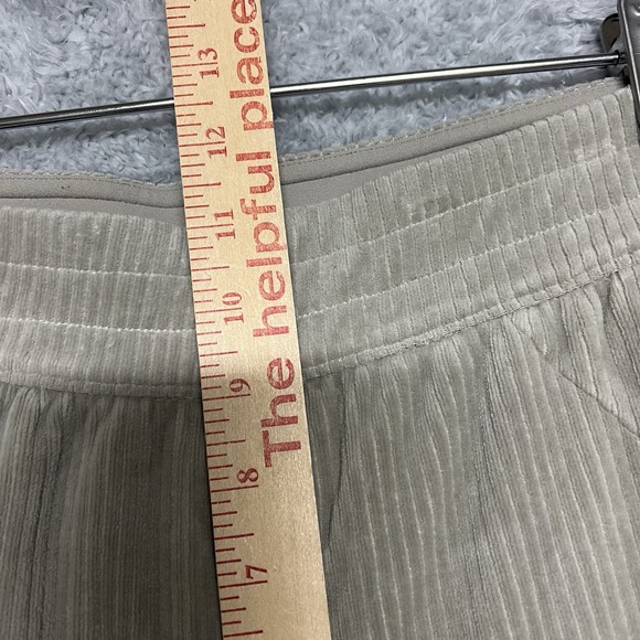 Lululemon Pants Size 4 Beige  Scuba Mid Rise Wide Leg Velvet Corduroy Athleisure - Picture 12 of 13